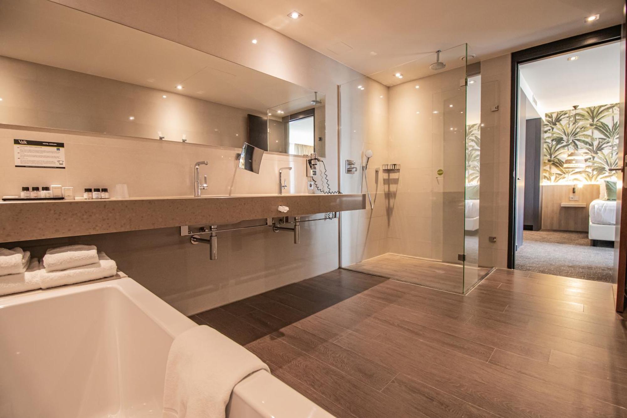 Hotel Der Valk 4*